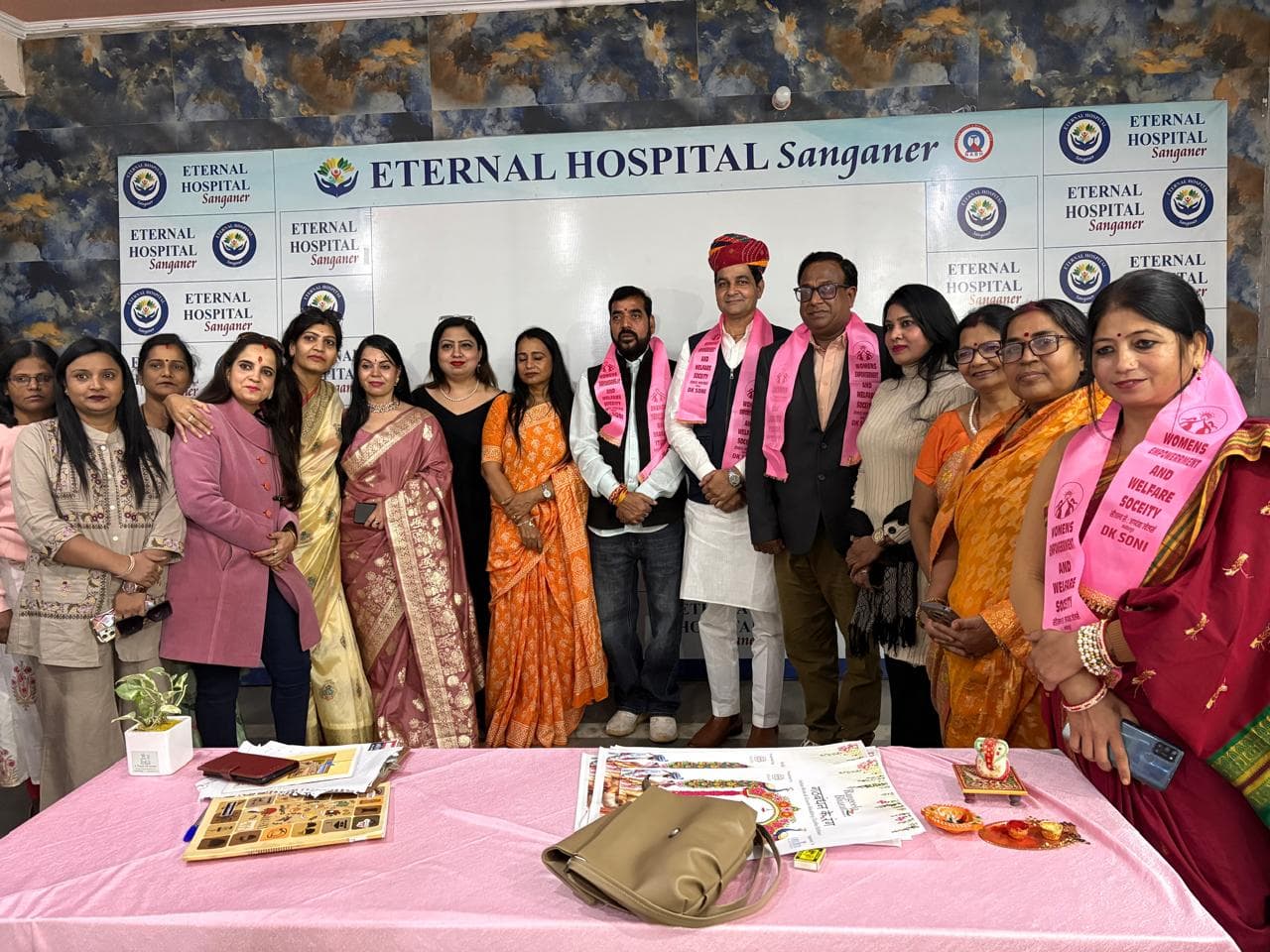 नारी शक्ति को सशक्त बनाने का संकल्प — अध्यक्ष सुशीला सारस्वत के नेतृत्व में जागरूकता कार्यक्रम सम्पन्न  ।